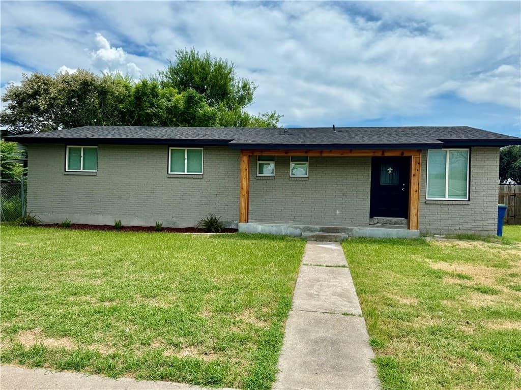 1002 Northcliff Dr