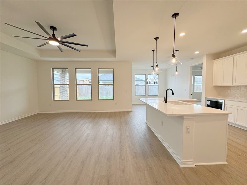 2613 Lannister Ln