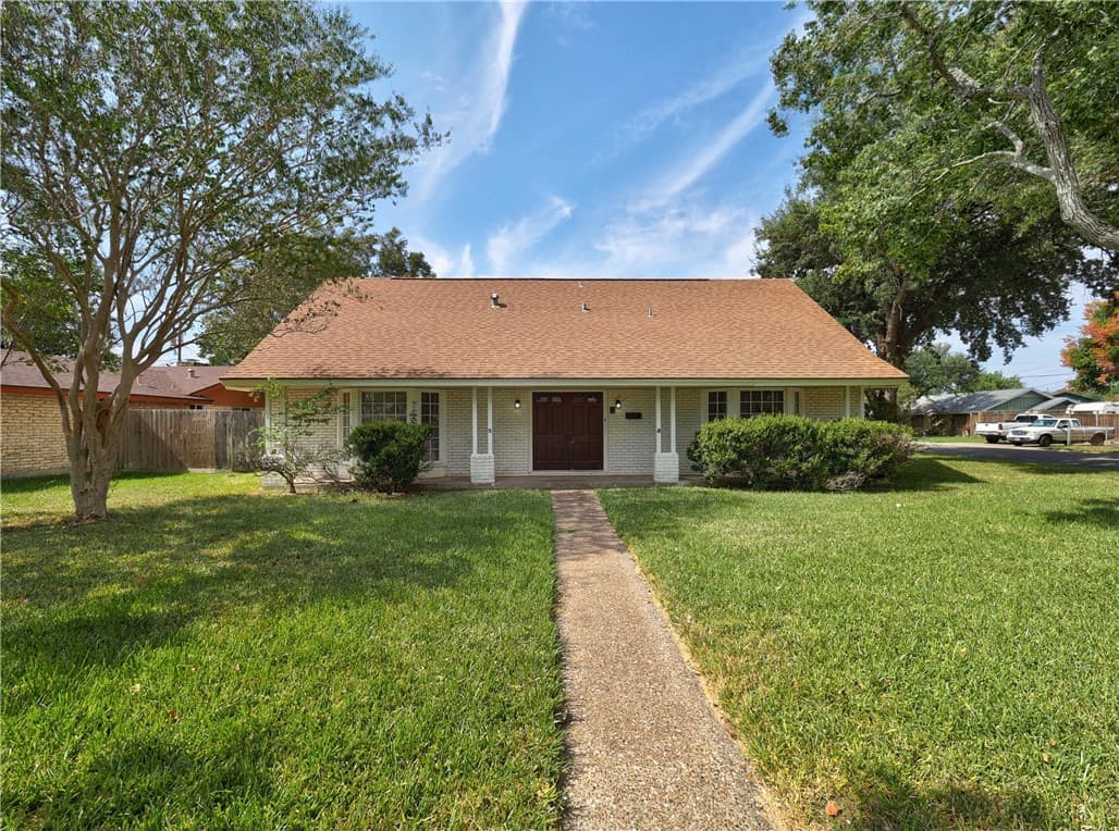 131 Granby Pl