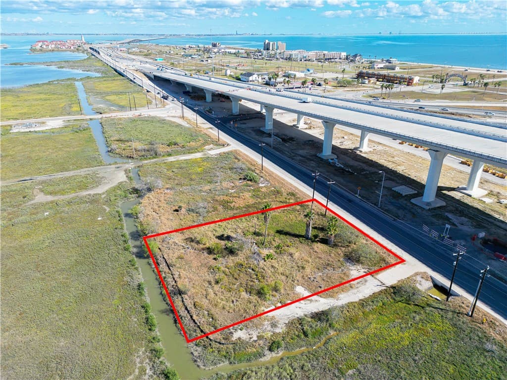 3411 W Causeway Blvd