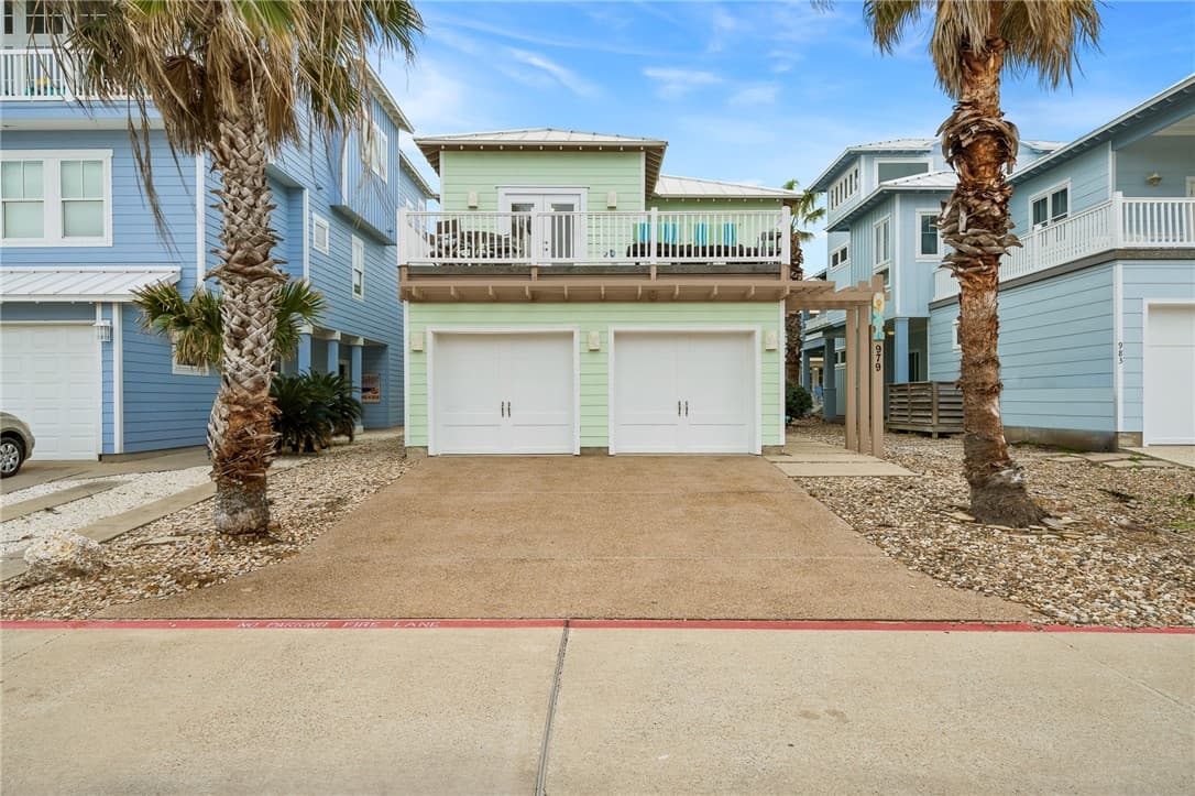 979 Banyan Beach Dr