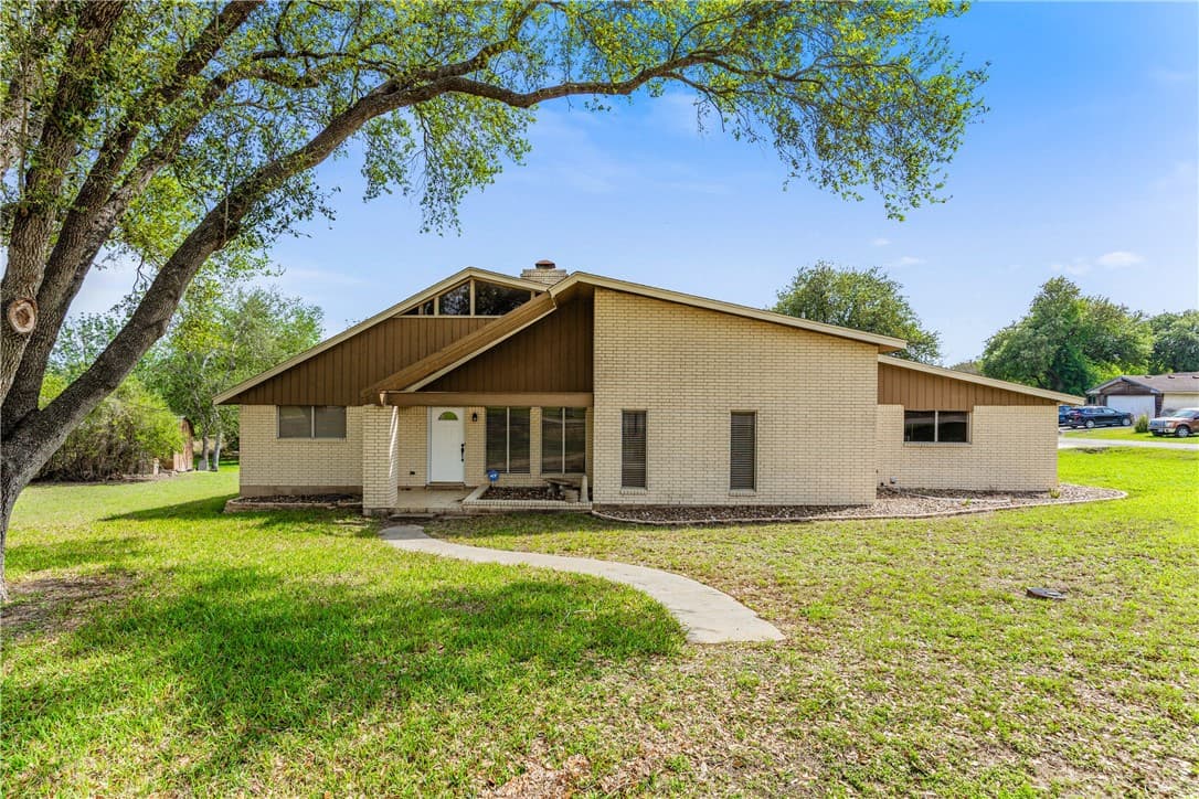3935 Monta Dr
