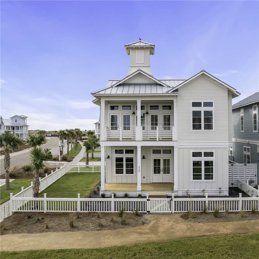 424 Mermaid Tail Ln