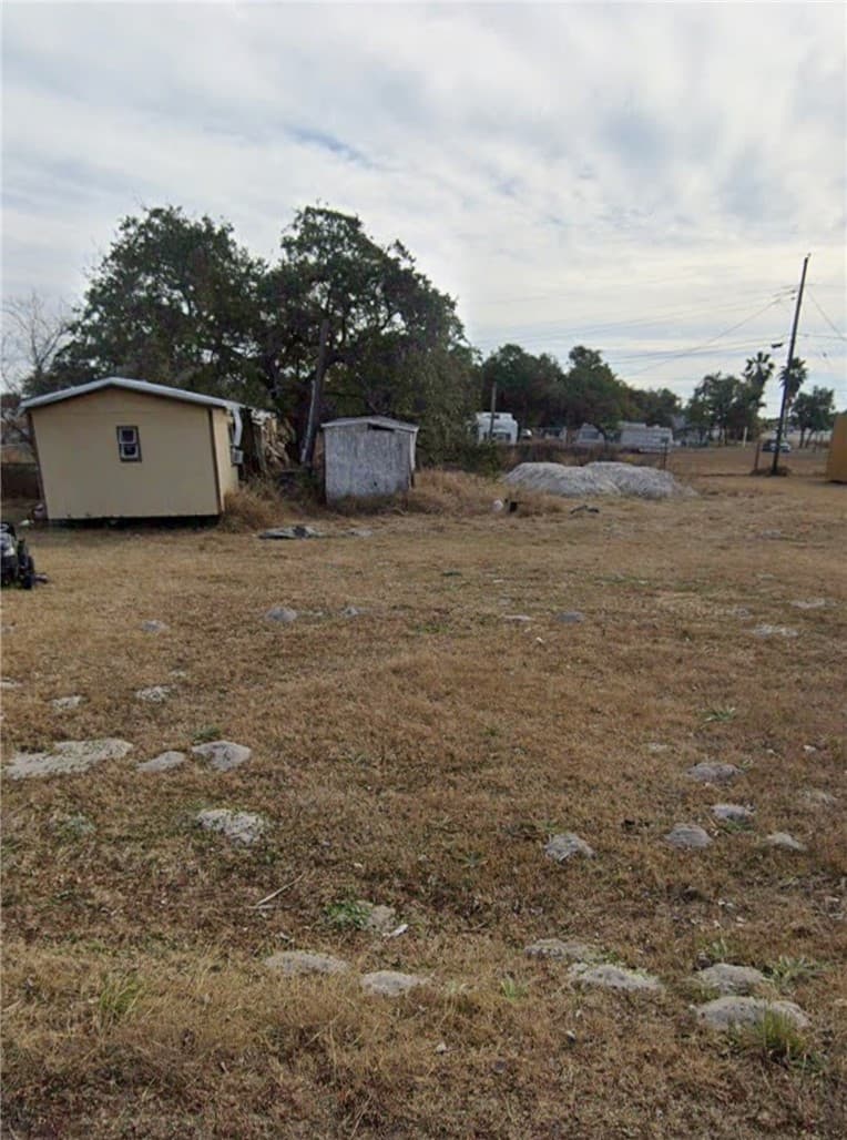 104 Benoit Ln