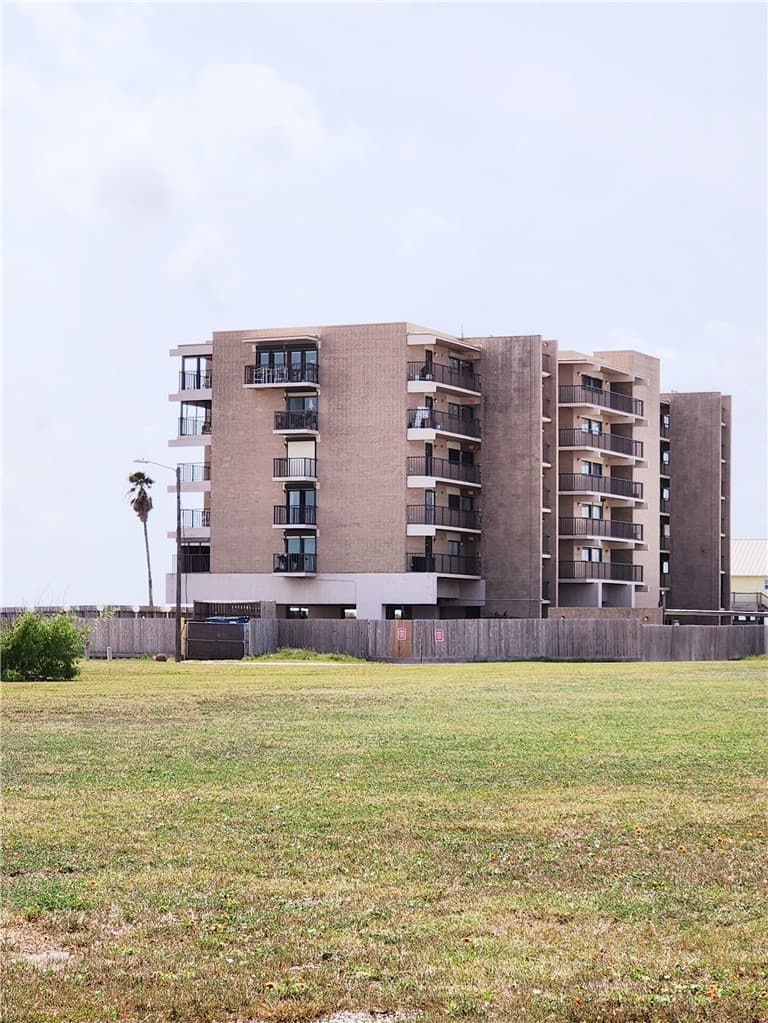 202 Reef Ave Apt 501
