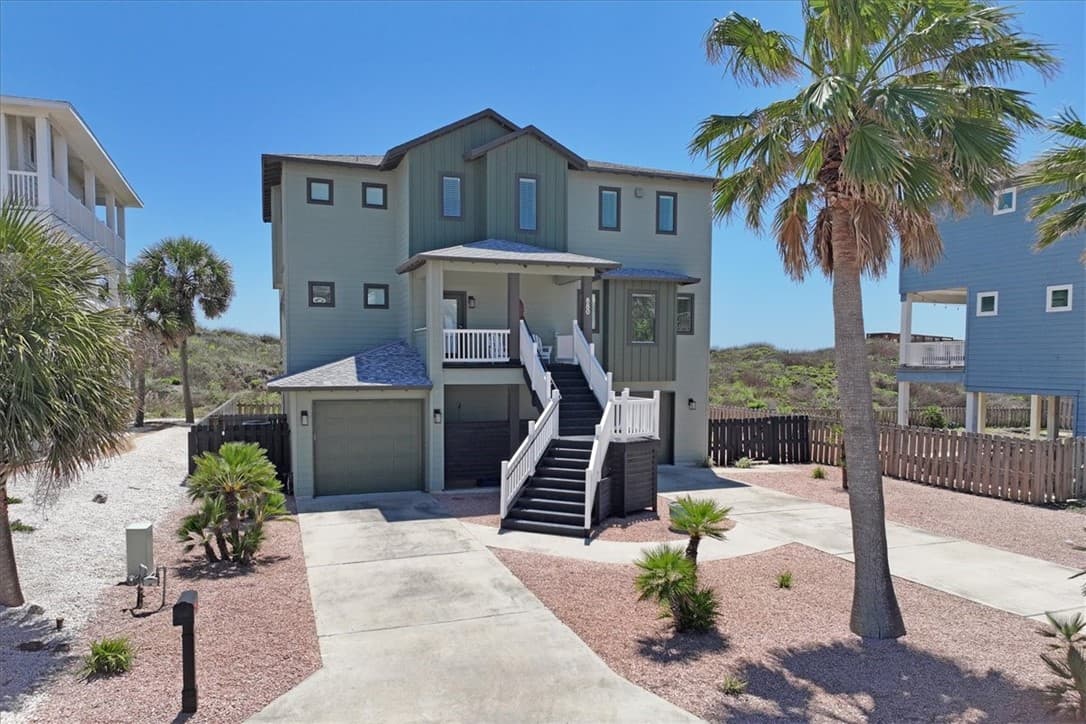 880 Ocean Side