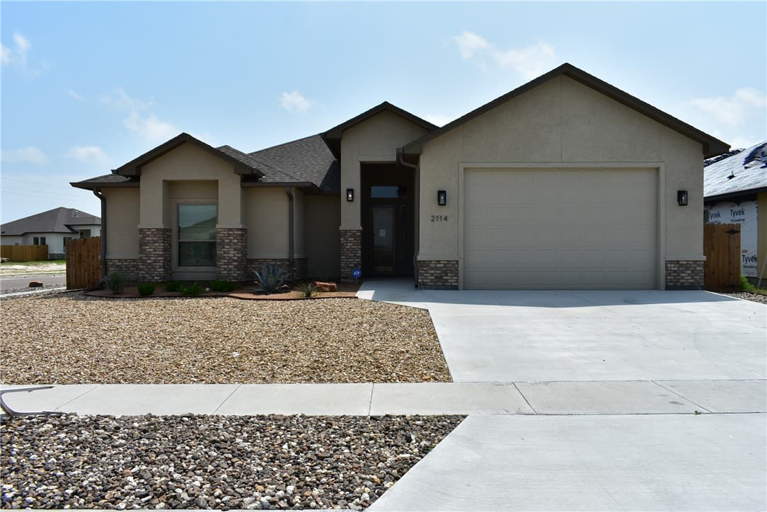 2114 Shoreline Vista Dr