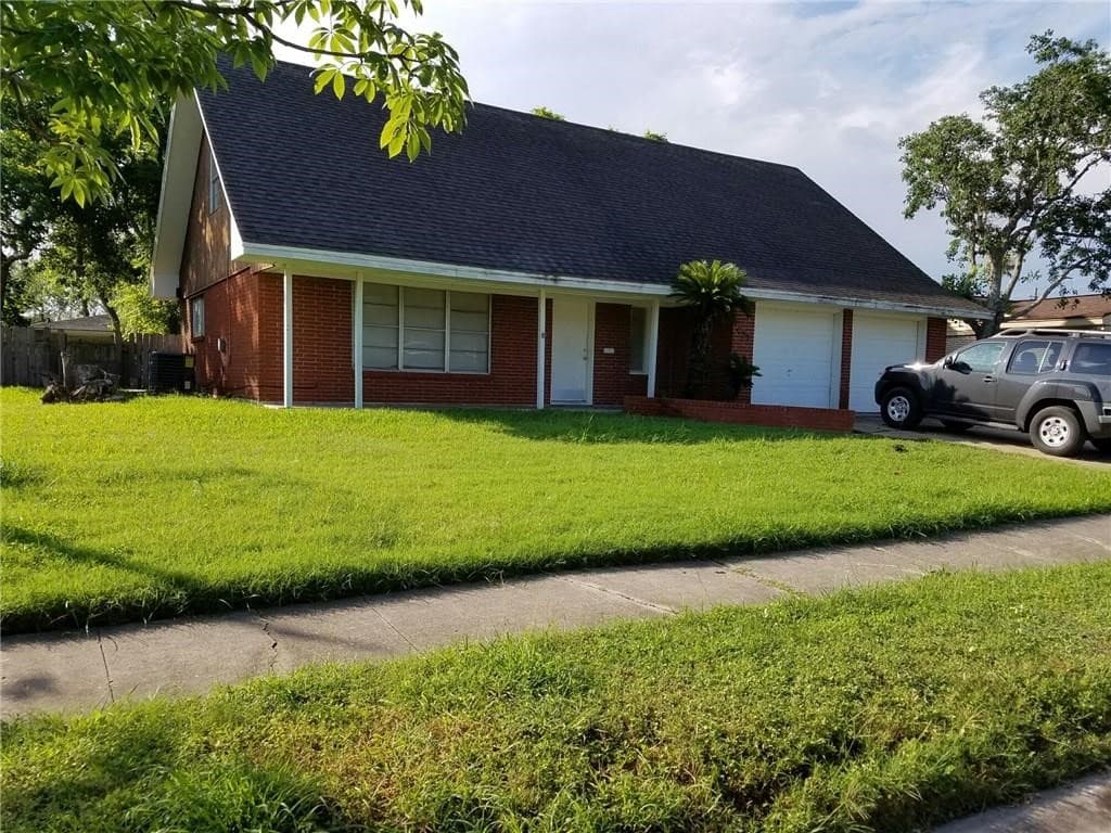 457 Haroldson Dr