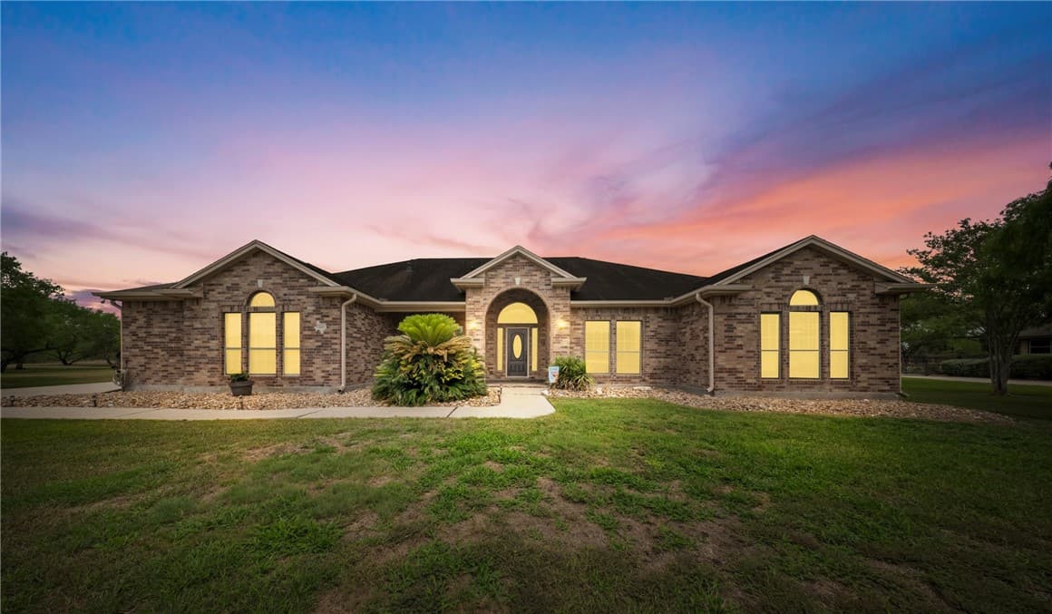 5665 Grand Lake Cir