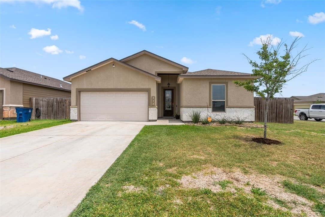 113 Guadalupe Palm Dr