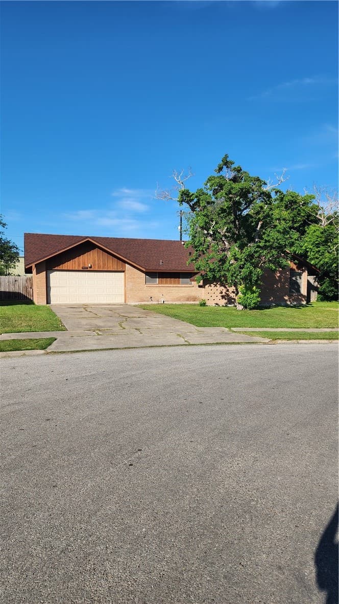 3222 Casa Bonita Dr