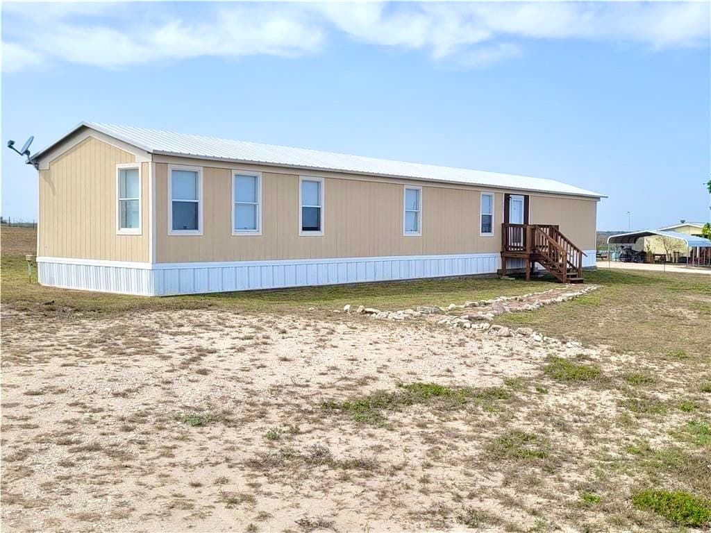 689 County Road 3061