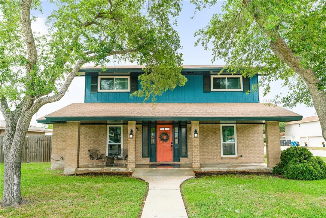 101 Llano Dr