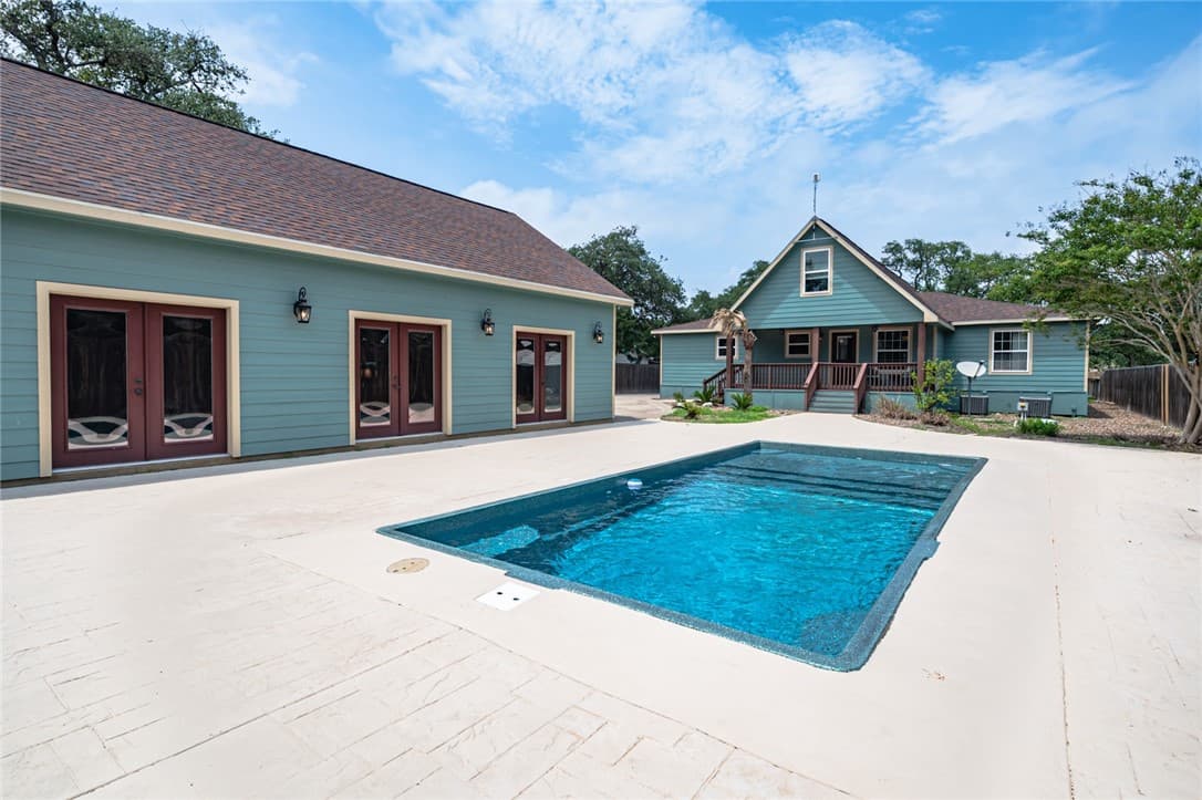 123 Bishop Rd