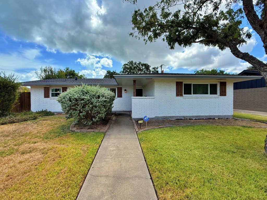 4414 Driftwood Pl