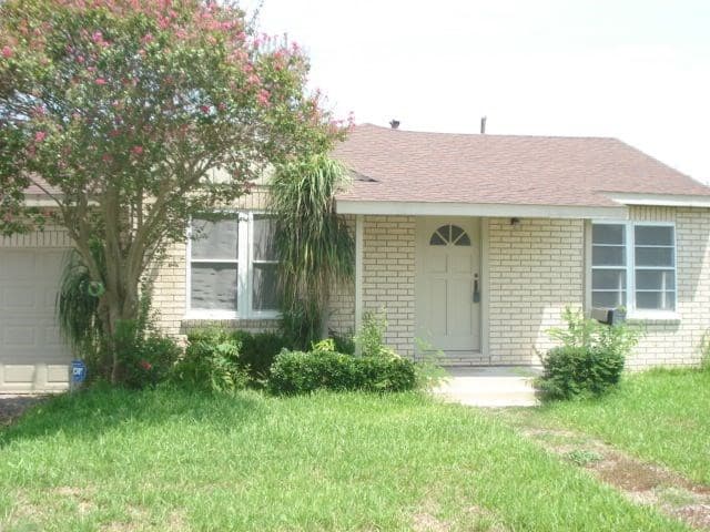 625 Everhart Rd