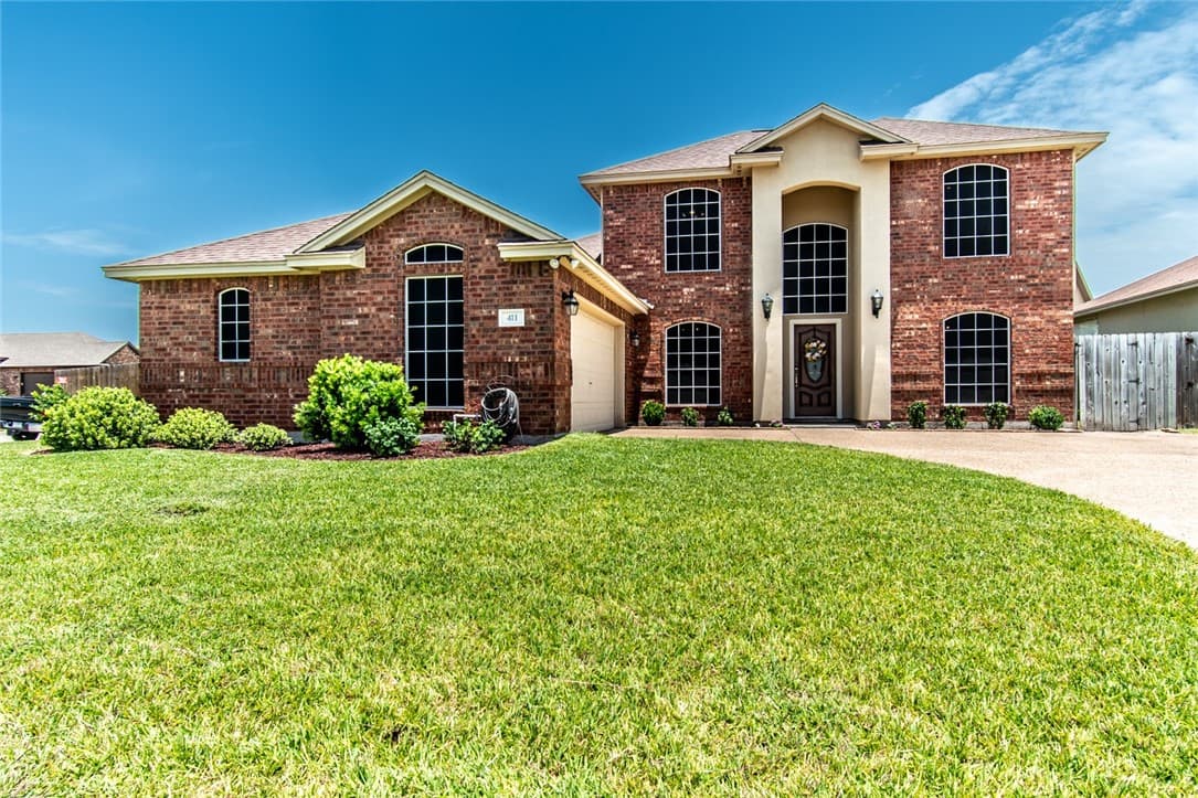 411 Hazeltine Dr