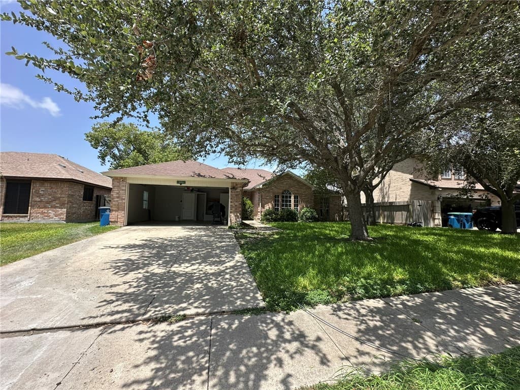 303 Gulfton Dr