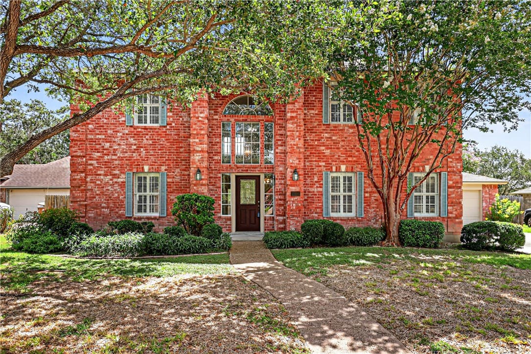 7706 Lake Bolsena Dr