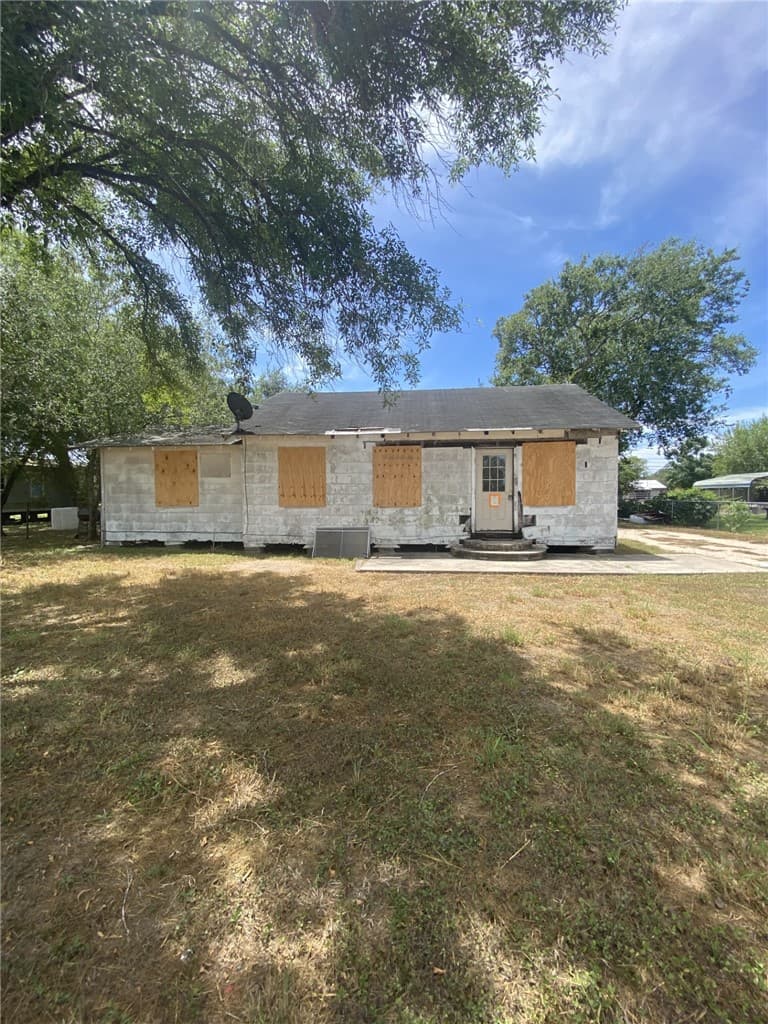 629 Sw 7th St