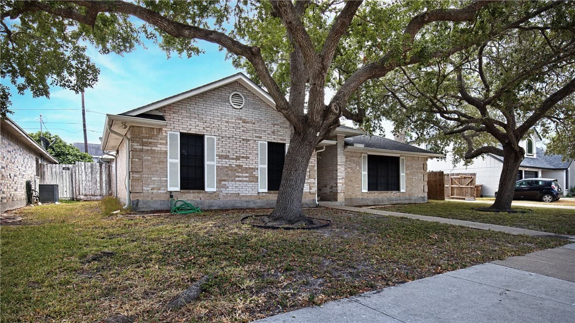 6638 Opengate Dr