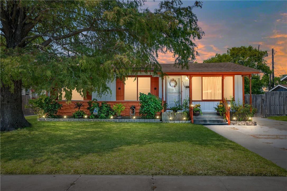 4505 Moravian Dr
