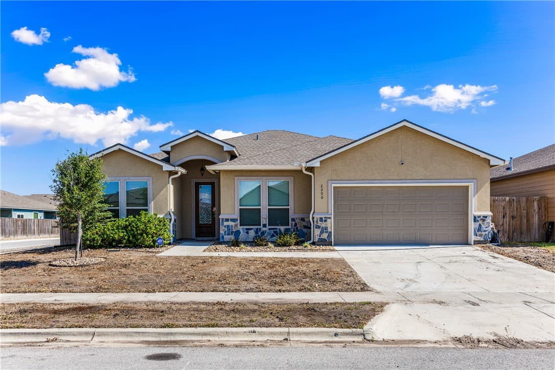 2206 Onyx Dr