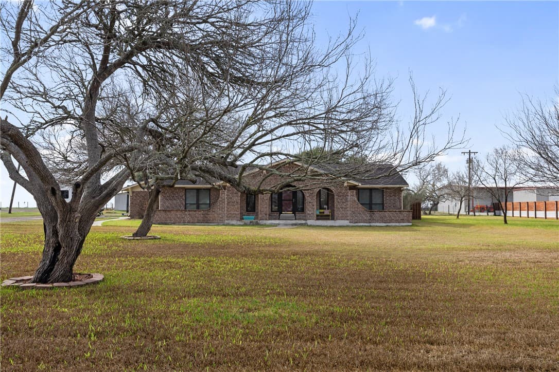5315 Falcon Ln