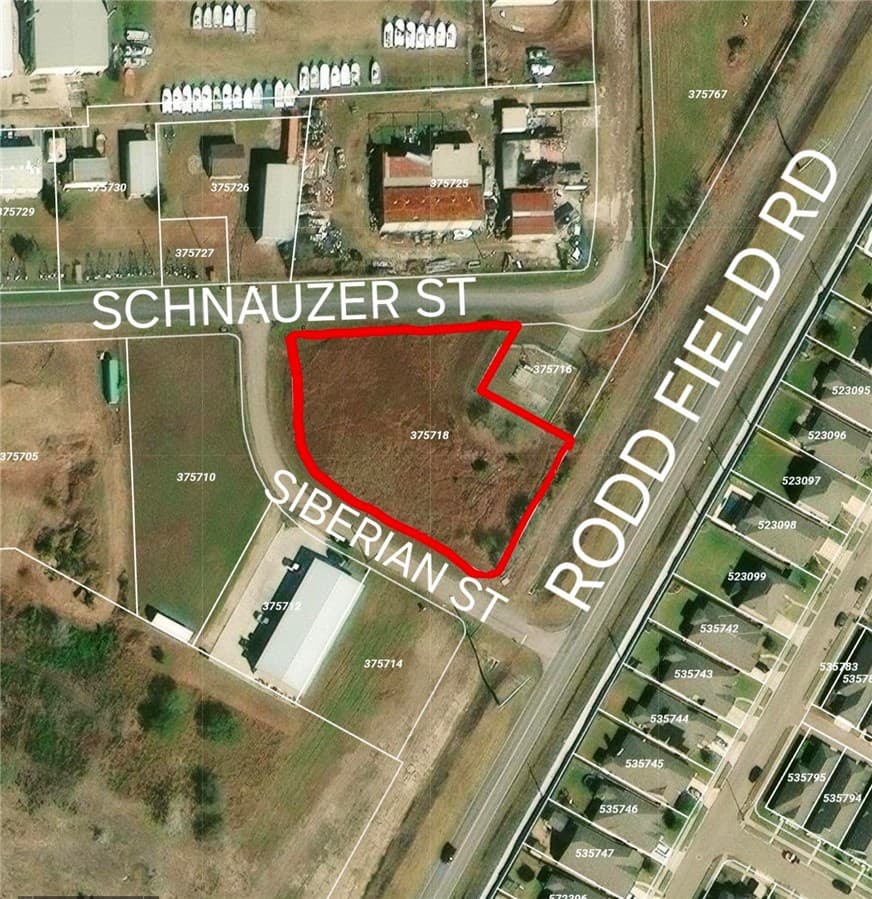 7021 Schnauzer St