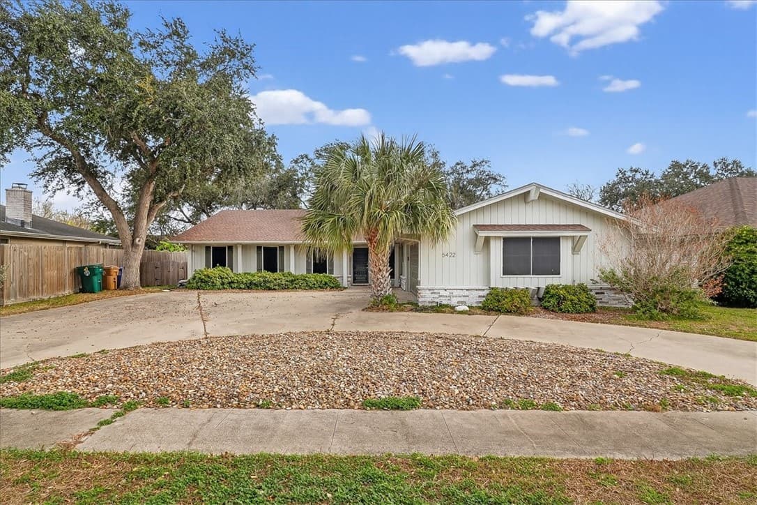 5422 Whitemarsh Dr