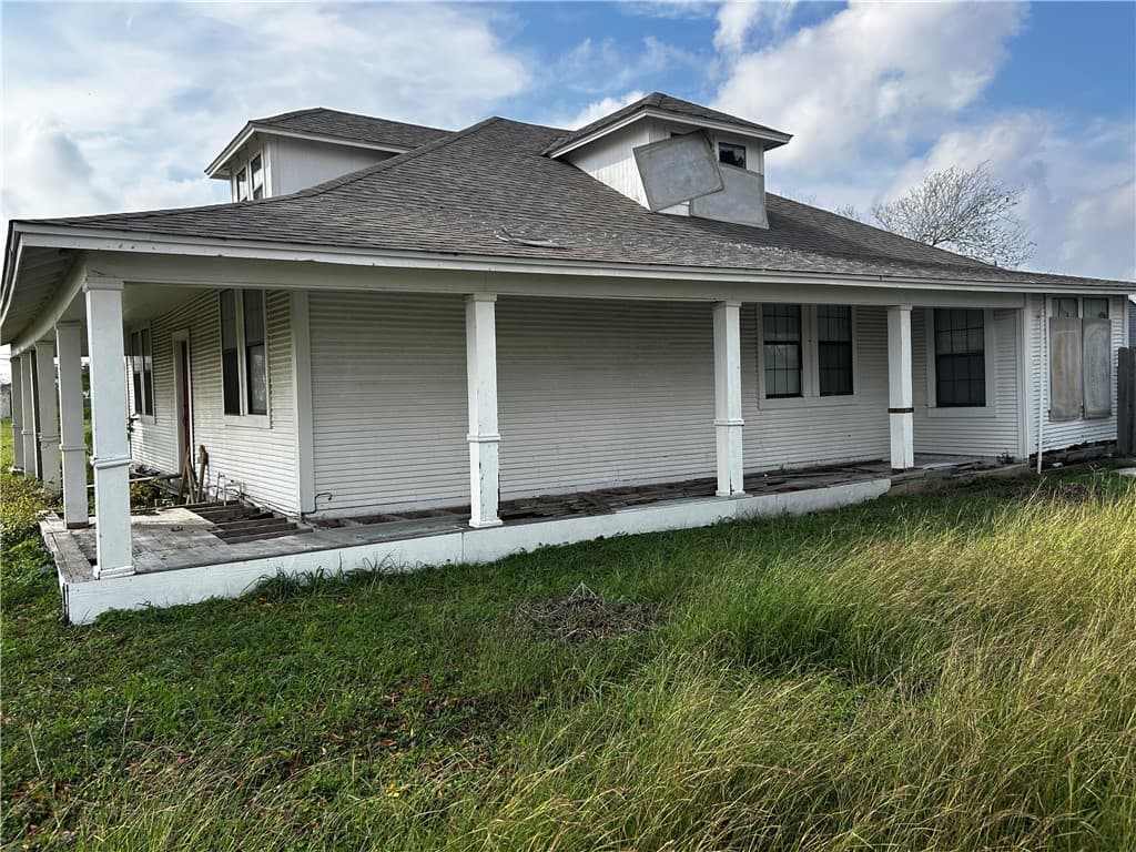 323 Toland Ave