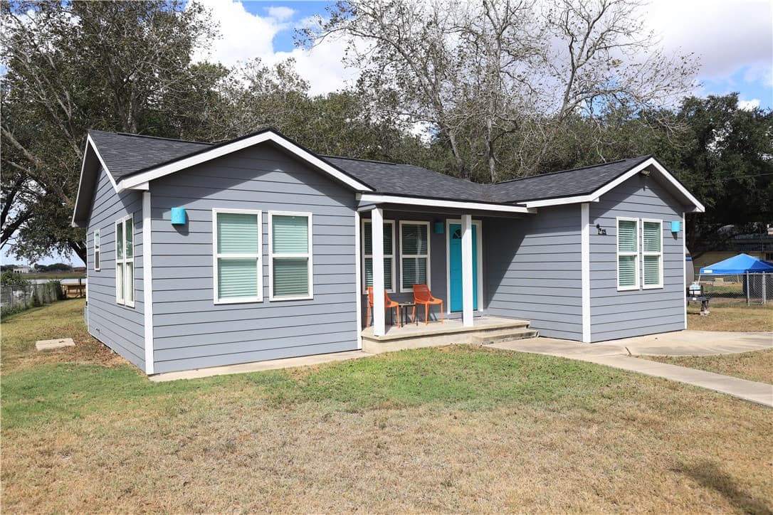 125 Lake Wood Dr