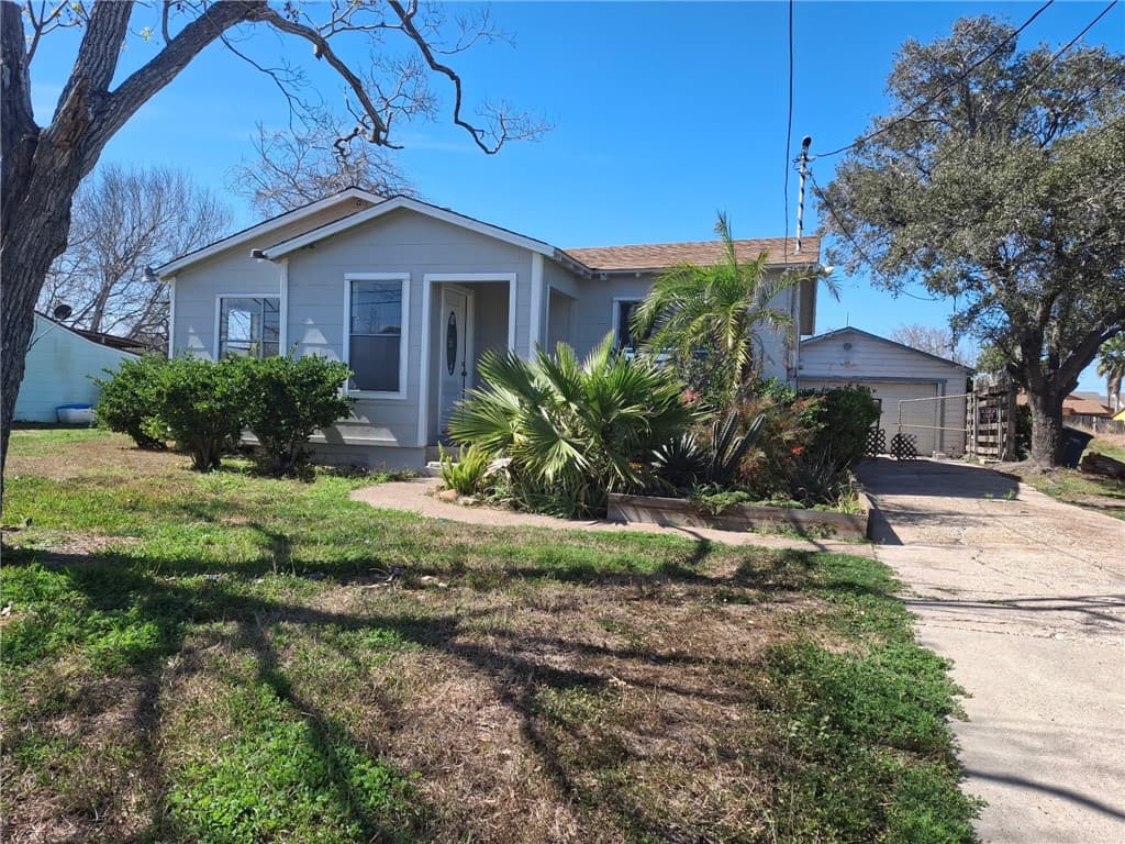 1333 Woodlawn Dr