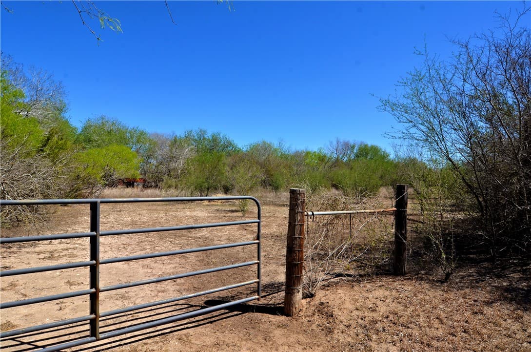 4972 County Road 324