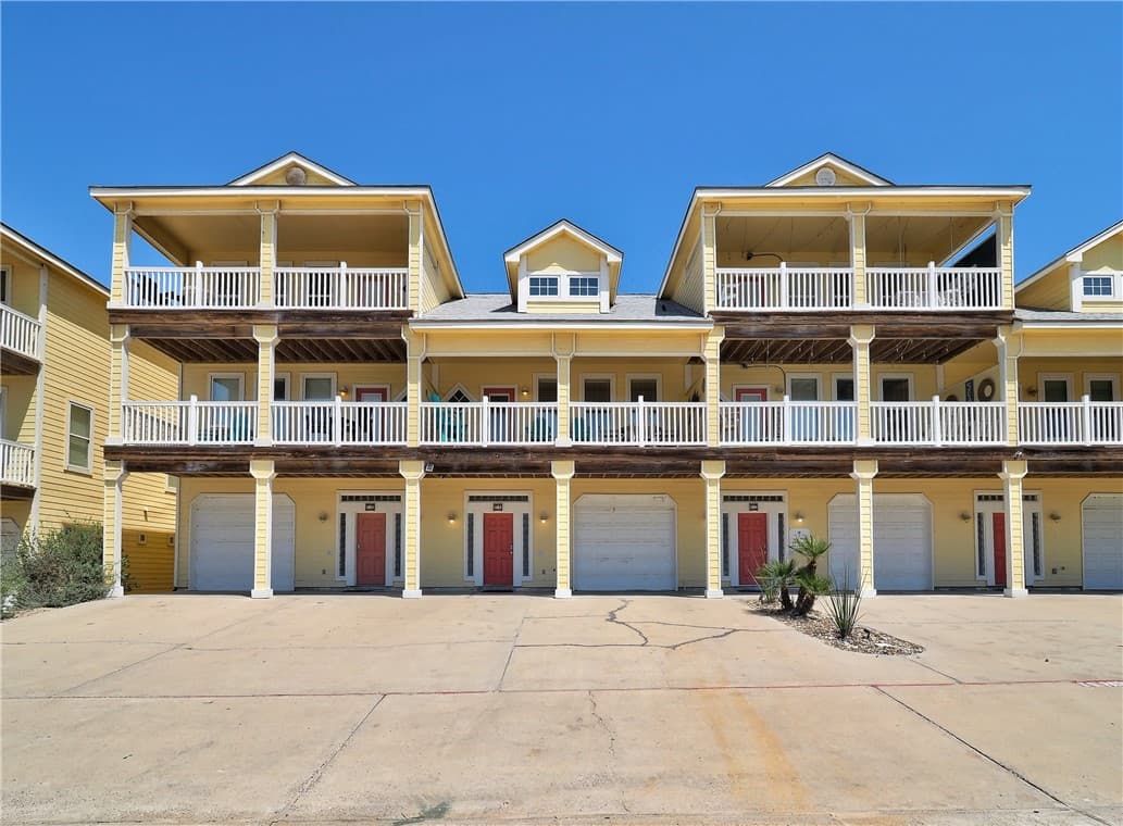 1833 S 11th St Apt F2