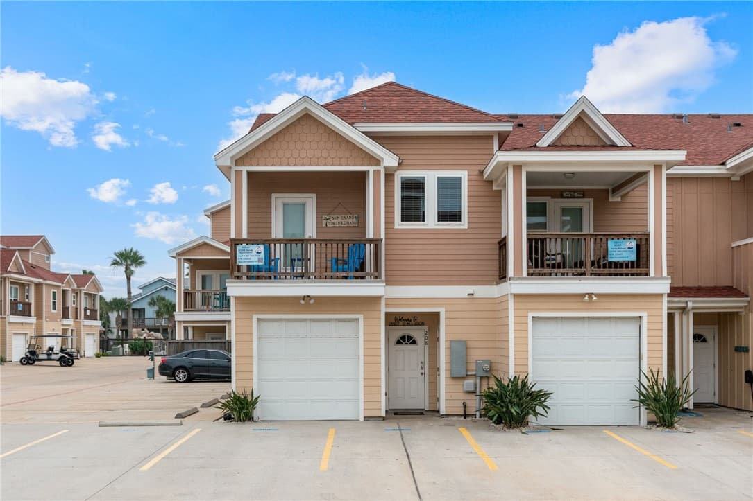 1813 S 11th St Apt 208