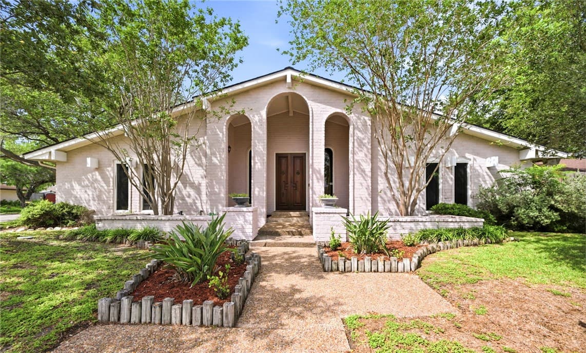 5418 Whitemarsh Dr