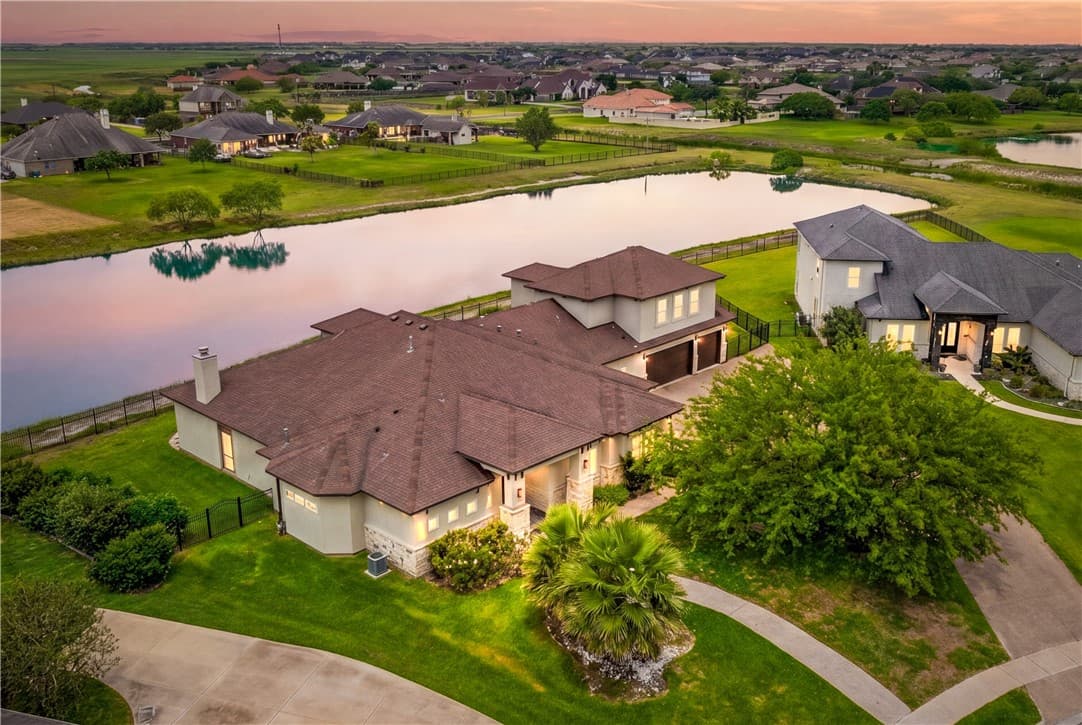 8549 King River Ct