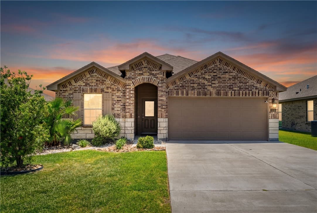 1337 Alexandra Park Ln