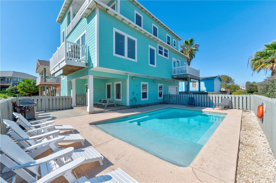 2008 Sand Point Cir