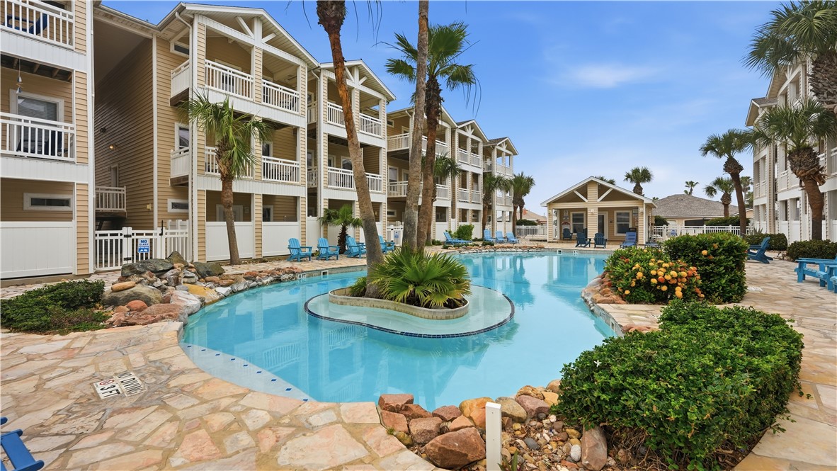 14202 Encantada Ave Apt 103