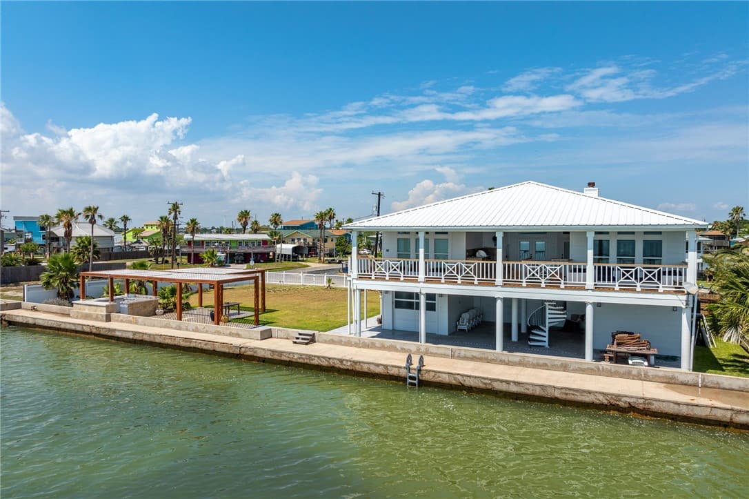 204 Bayshore Dr