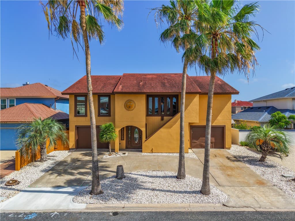 13729 Cayo Cantiles St