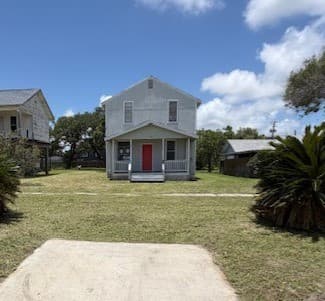 138 S Houston St