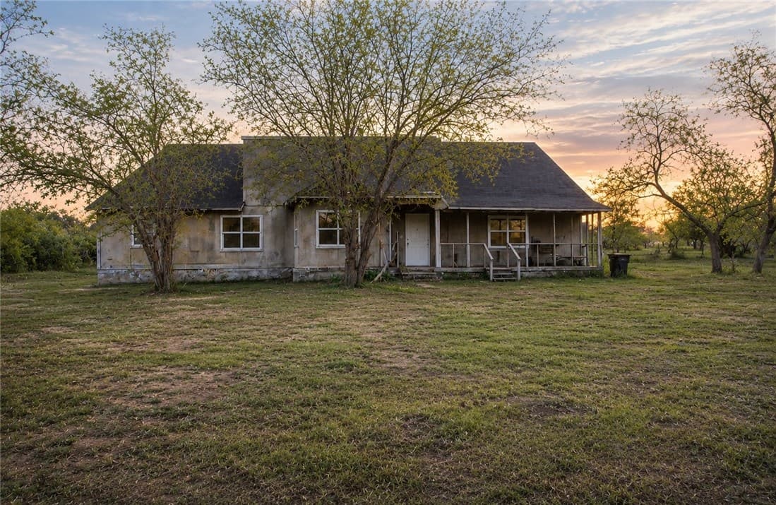 244 N County Road 1032