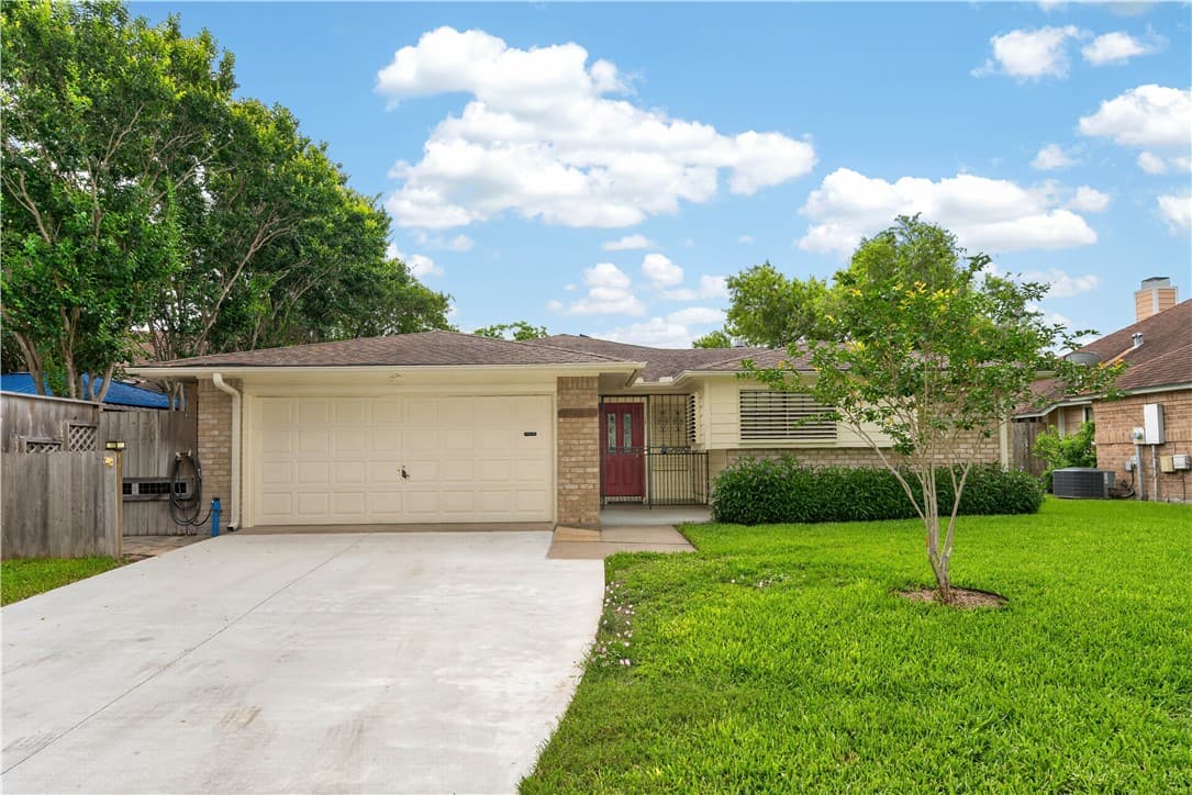 3042 Quail Hollow Dr