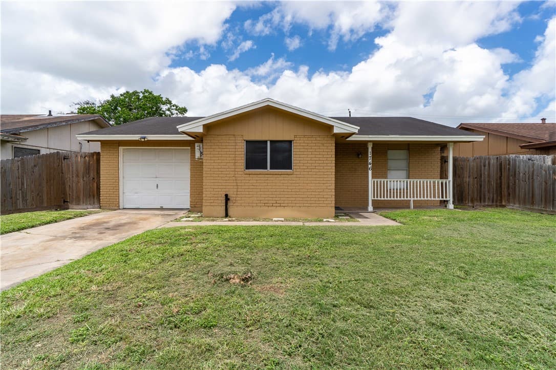 1746 Mission Dr