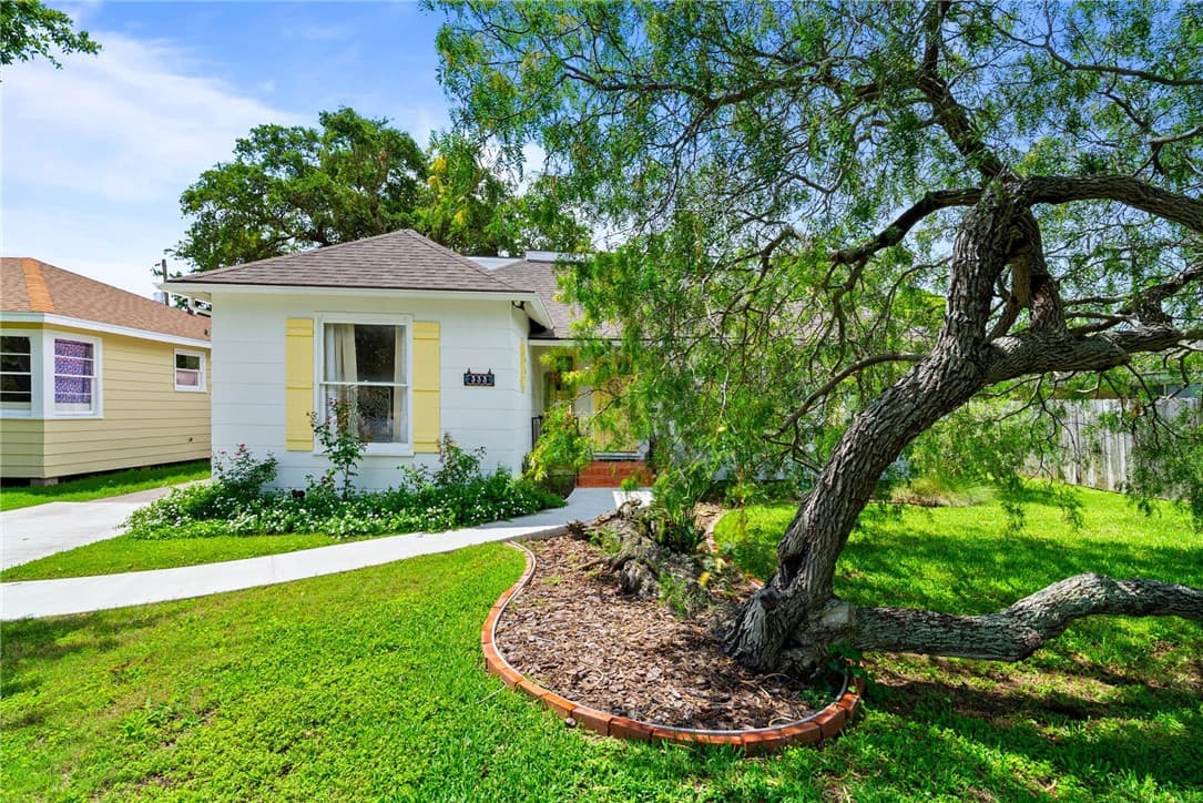 333 Camellia Dr