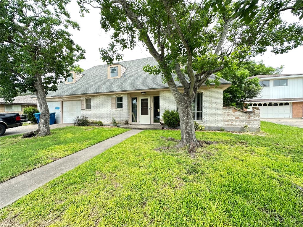 128 Fulton Pl