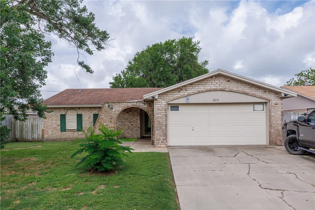 3621 Mendenhall Dr